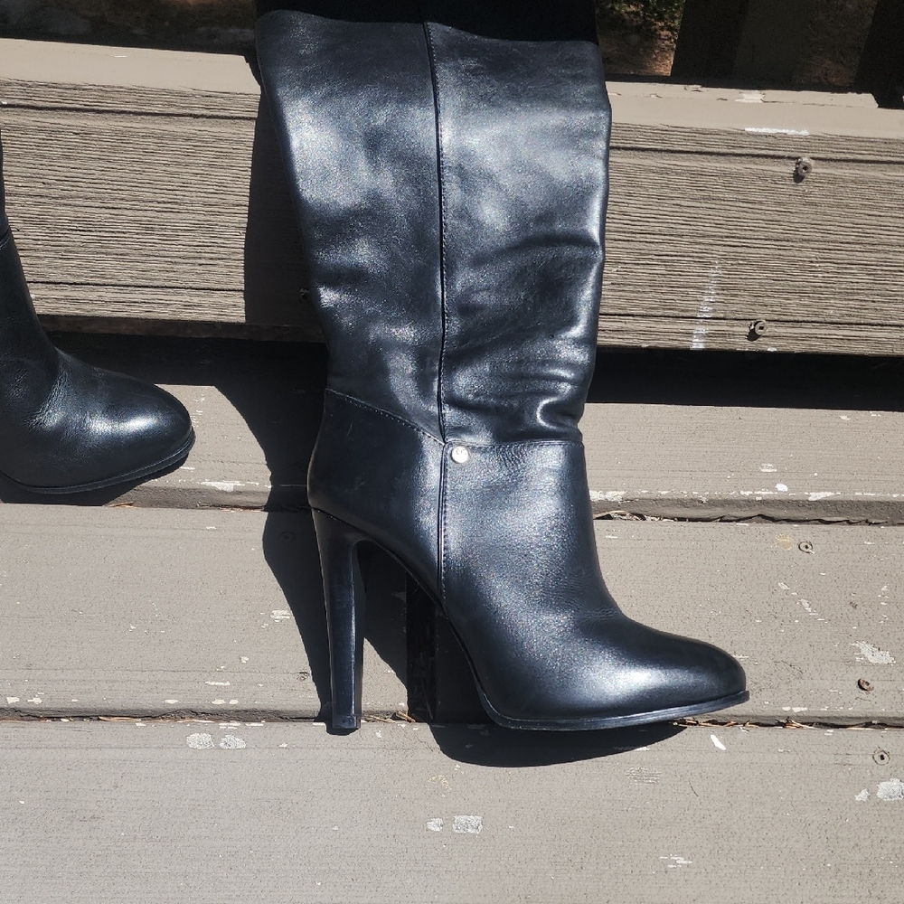 Tory Burch Black Heeled Boots Sleek Leather Design, Made In Brazil